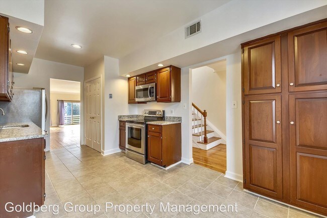 Foto del edificio - 4226 1/2 River Rd NW