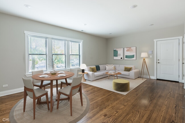 Building Photo - Catalpa 2507 W