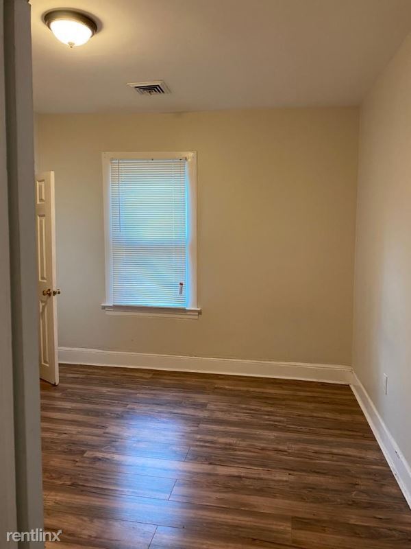 Building Photo - 3 br, 1 bath House - 121 Elizabeth Ave