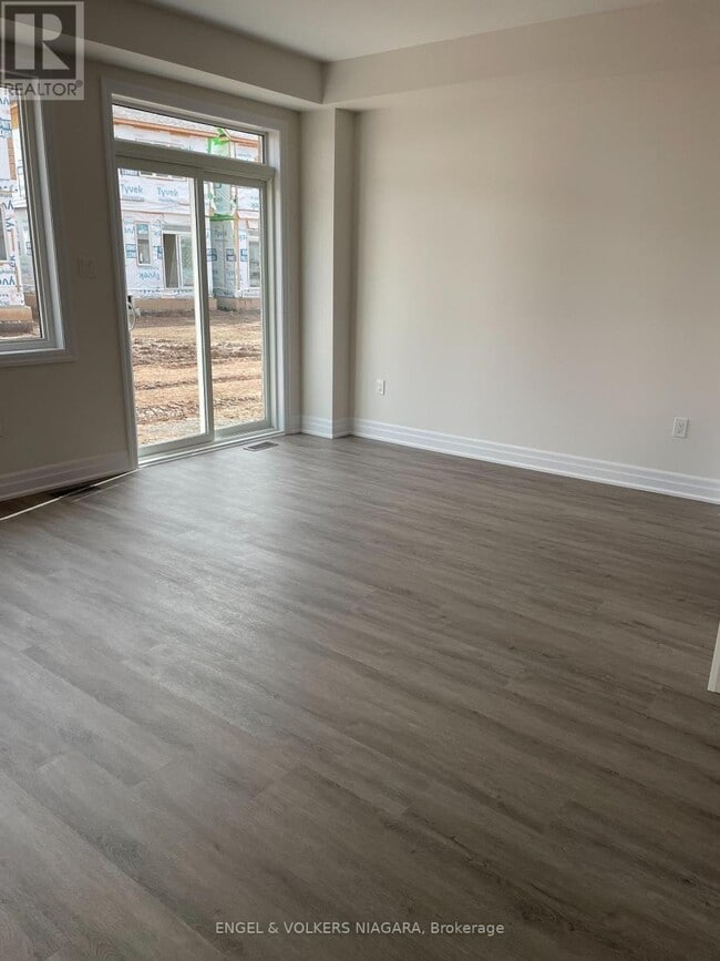 Building Photo - 9266 Griffon St