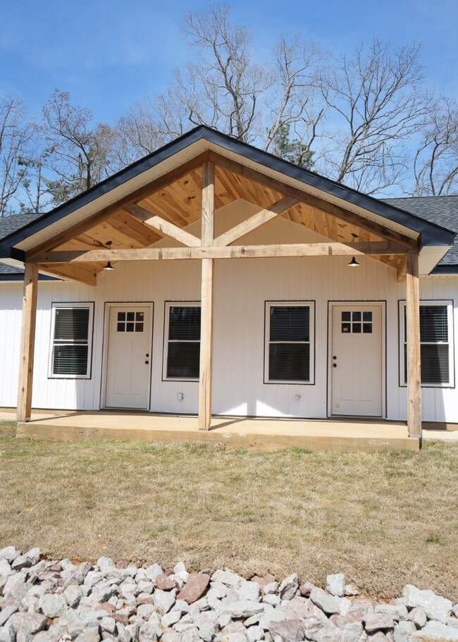 Building Photo - 71 Ted Gran Ln