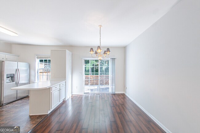 Foto del edificio - 3423 Lathenview Ct