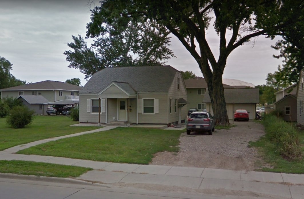 304 E Cherry St, Vermillion, SD 57069 House Rental in Vermillion, SD