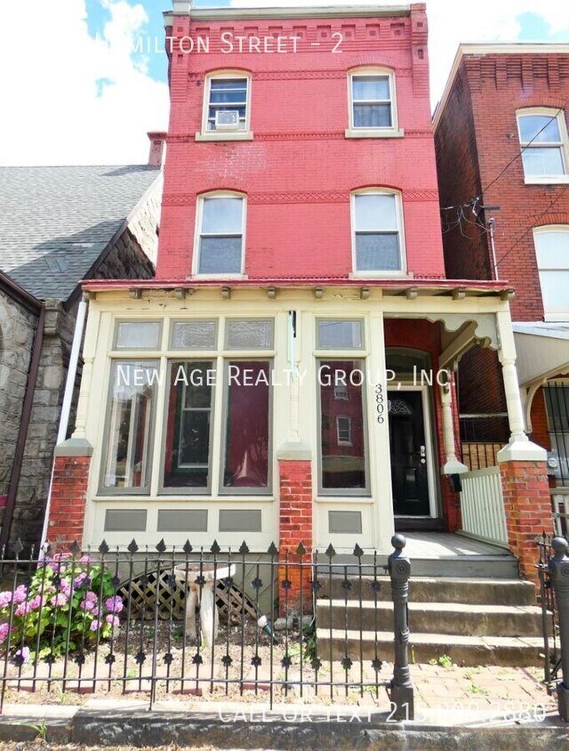 Primary Photo - Two bedroom apartment available in Powelto...