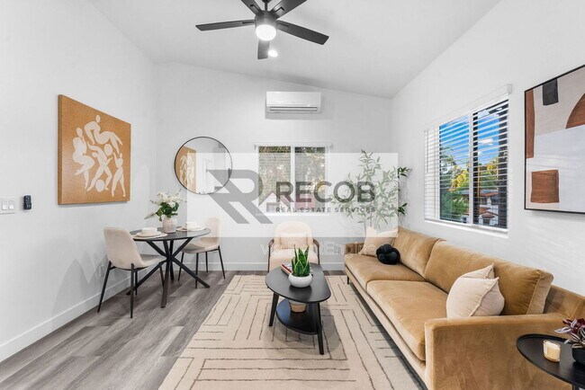 Foto del edificio - 832 Desty St