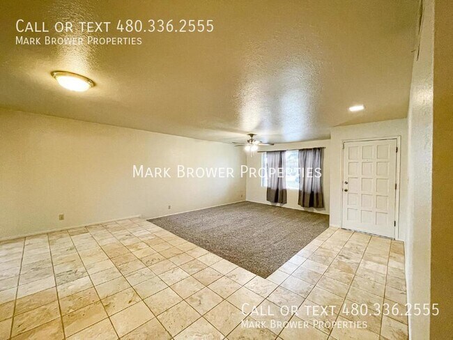 Foto del edificio - 2308 E Broadmor Dr