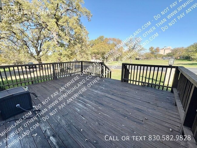 Foto del edificio - 601 Free Rein