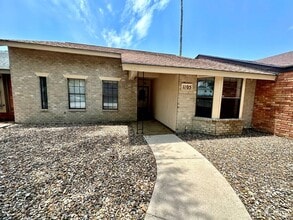 Building Photo - 1105 Cardinal Ave