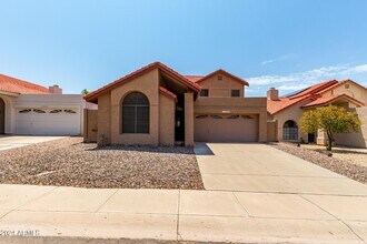 11305 E Sunnyside Dr