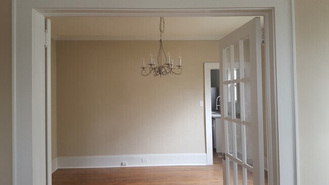 Foto del edificio - 4 Bedroom in Wesley Heights