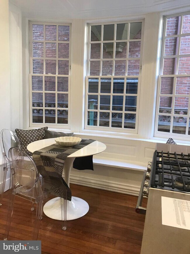 Foto del edificio - 2119 Pine St