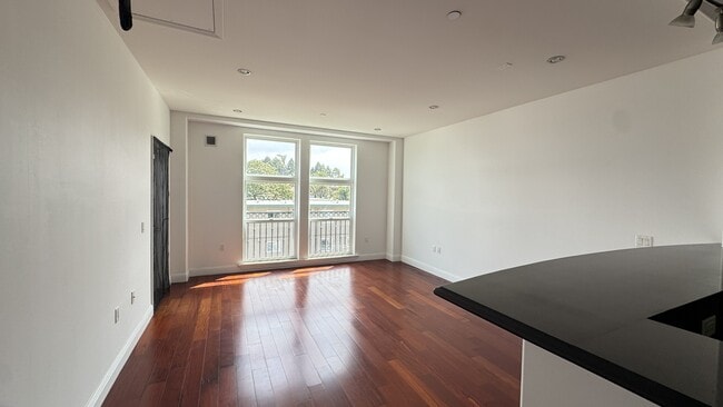 Photo - 151 El Camino Real (Millbrae, CA) Townhome