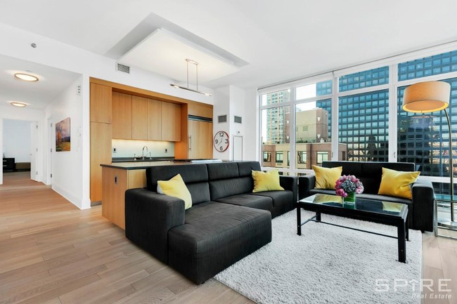 Foto del edificio - 207 E 57th St