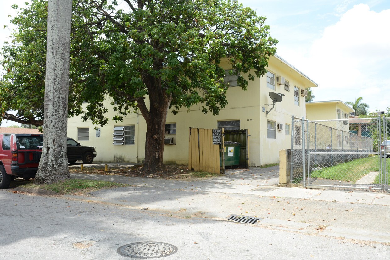 Foto del edificio - 2000 NW 29th St