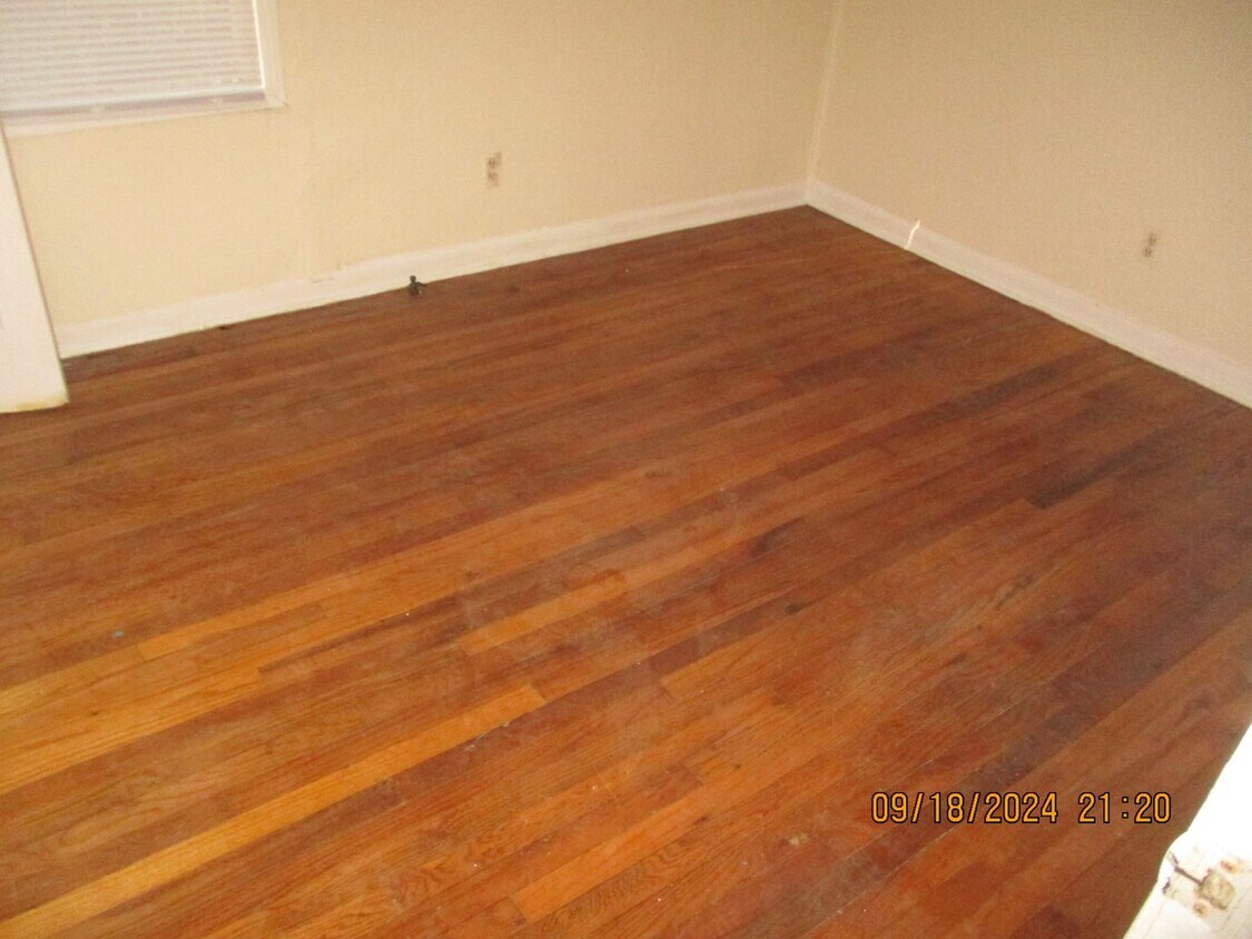 Foto del edificio - 1304 W Highland Ave