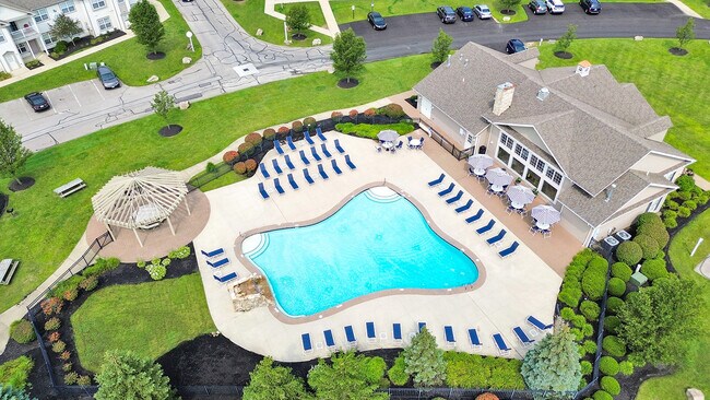 Foto del edificio - Cobblestone Court Apartments