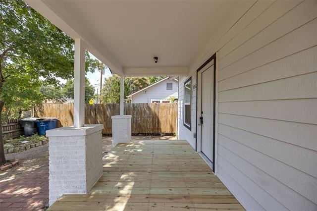 Building Photo - 3018 Crossman Ave