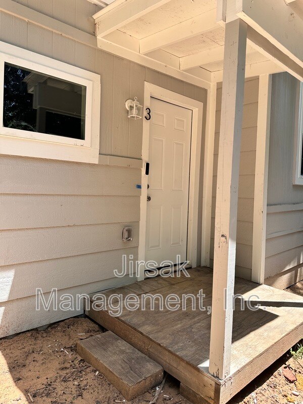 Foto principal - 102 7th St SW