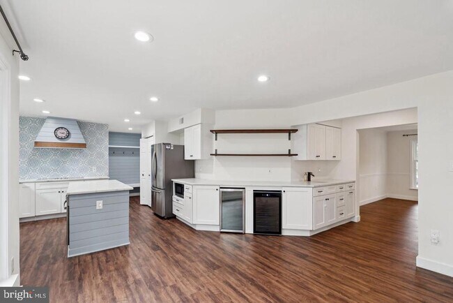Foto del edificio - 1291 Mason Mill Ct