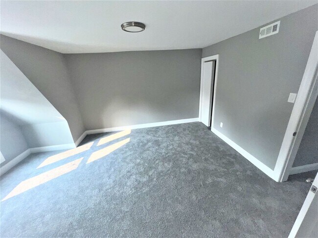 Building Photo - Brand New 5 Bedroom Modern Renovation with...