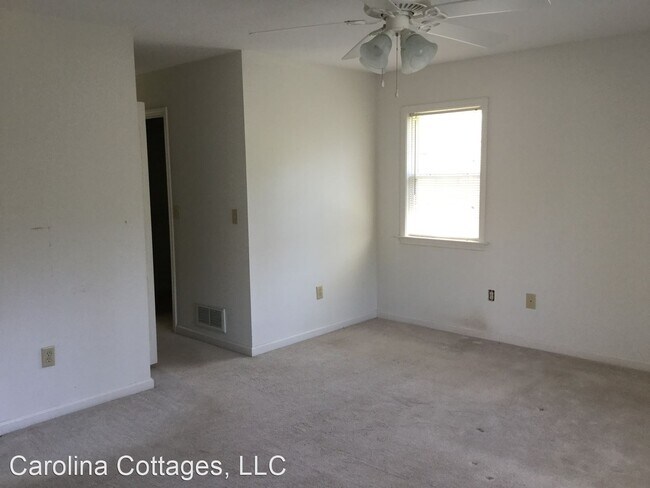 Building Photo - 3 br, 2 bath House - 947 Kanuga Road