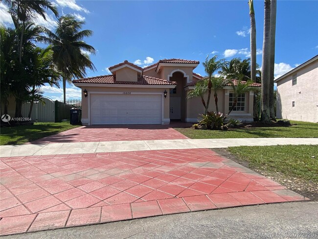 Building Photo - 16650 SW 101st Terrace