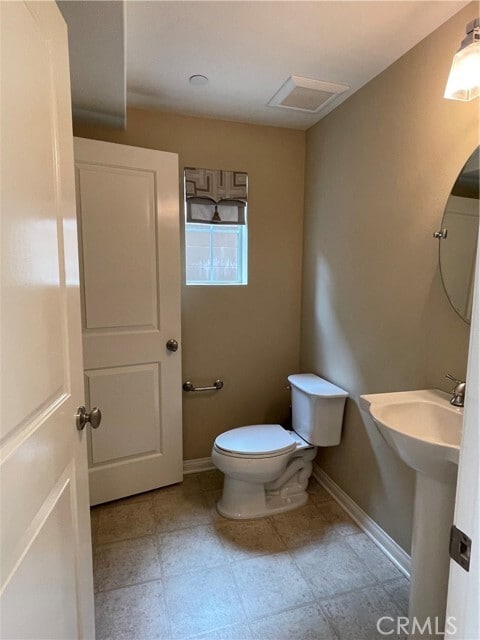 Building Photo - 121 Waterleaf