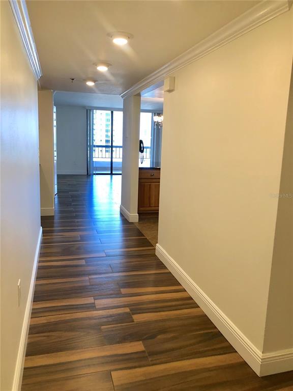 Foto del edificio - 530 E Central Blvd
