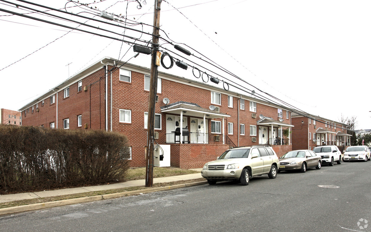 Foto del edificio - 310-314 Newark Ave