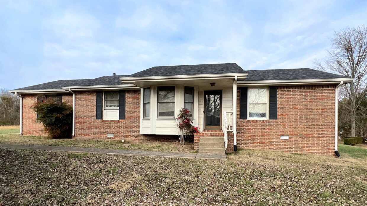 Foto principal - For Rent: 3BR, 2BA home with garage for rent.