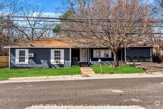 Building Photo - 397 Wills Point St
