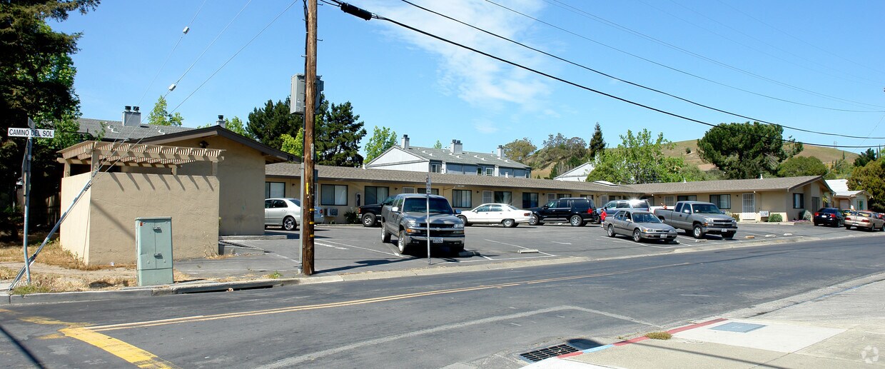 Primary Photo - 28 Camino Del Sol
