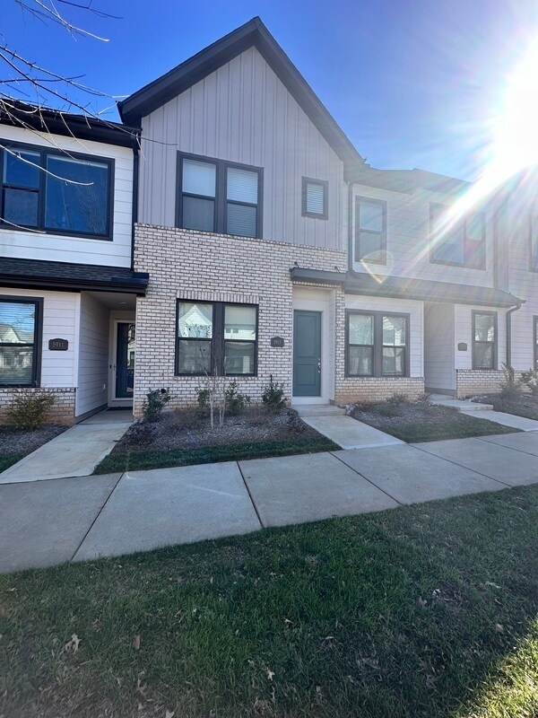 5915 Ardrey Kell Rd, Charlotte, NC 28277 House Rental in Charlotte