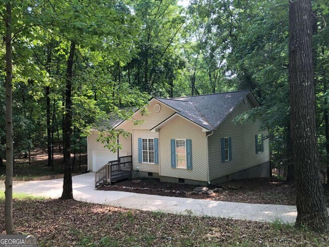 Building Photo - 3460 Rock Ridge Dr