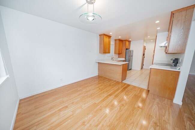 Building Photo - 3537 Rhoda Avenue