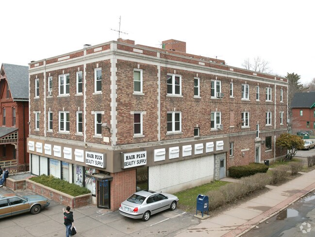 Foto del edificio - 264 Farmington Ave