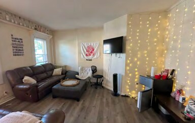 Foto del edificio - 424 Monroe Ave