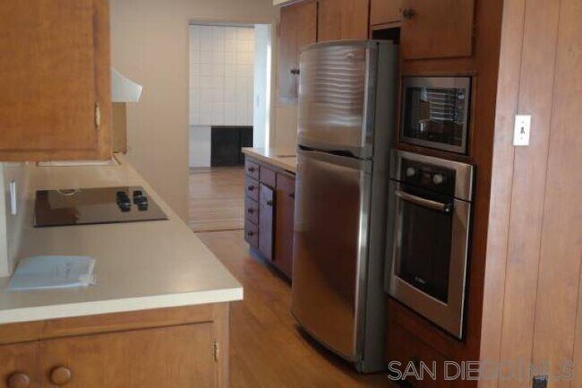 Building Photo - 6210 Mesita Dr