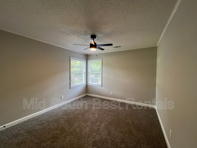 Building Photo - 1633 S Perkins Rd
