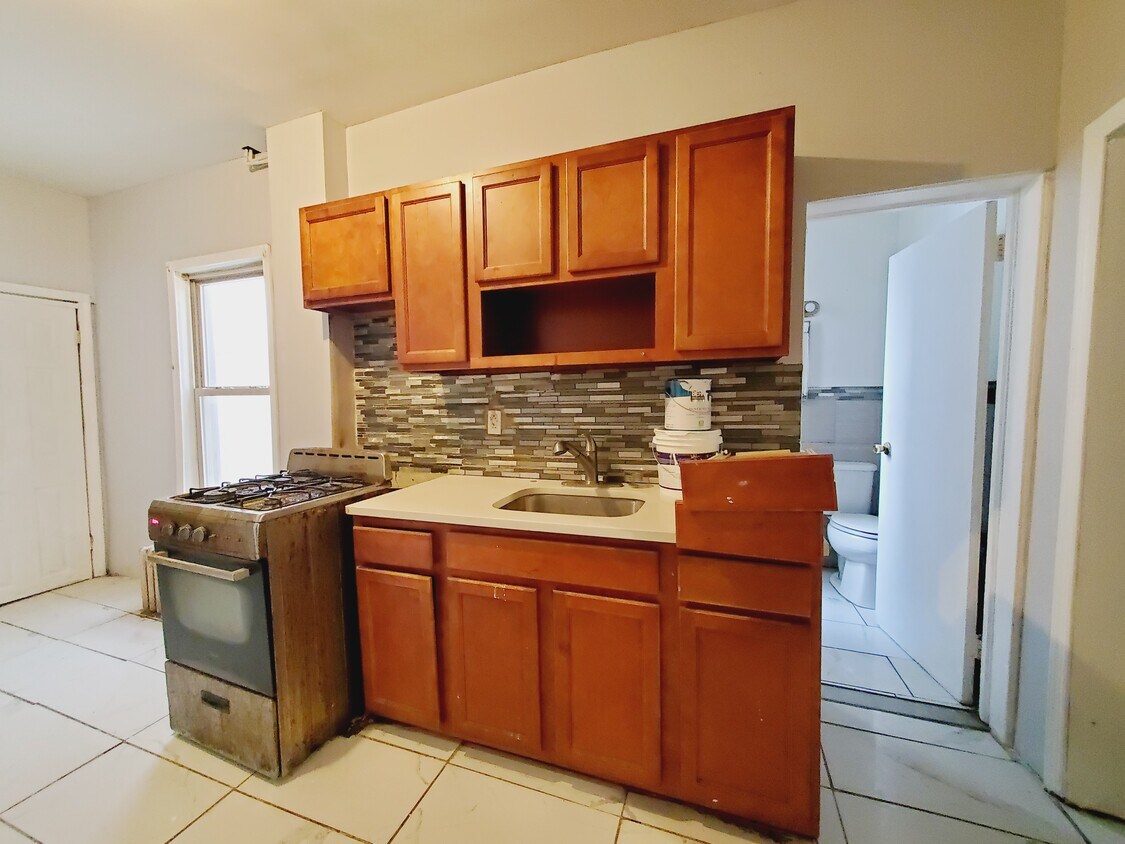 Foto principal - 197 Orient Ave