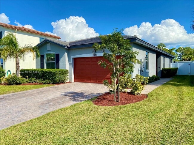Foto del edificio - 7879 NW Greenbank Cir
