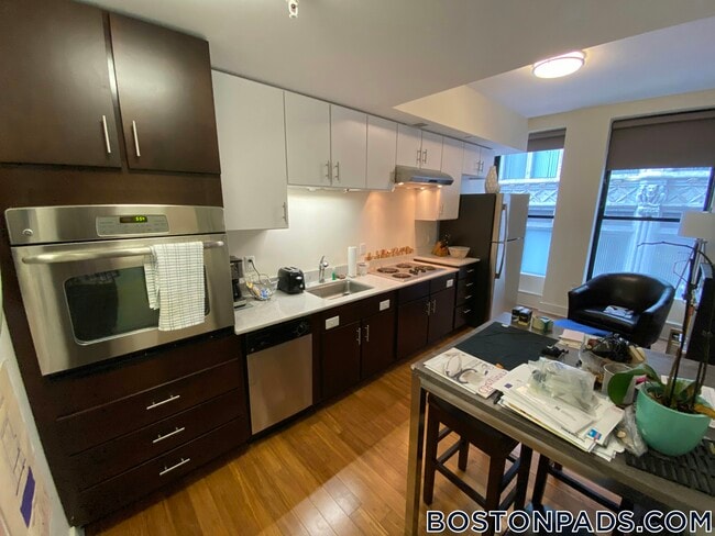 Building Photo - 8 Winter St