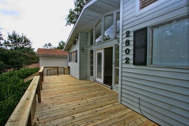 Building Photo - 2802 San Juan Dr