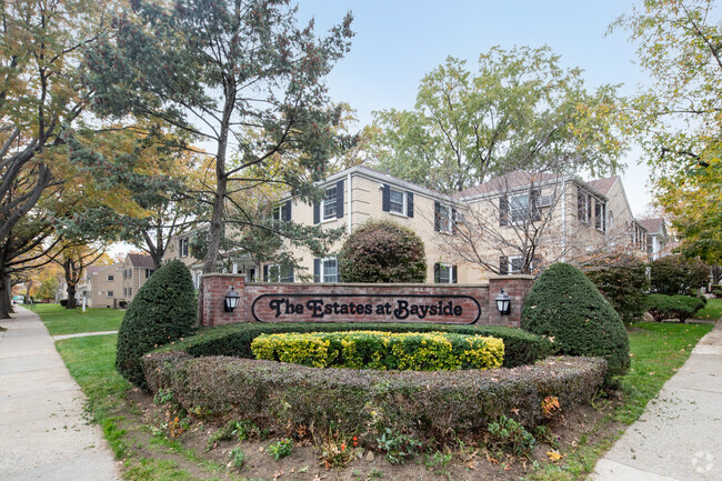 Building Photo - Bayhill Gardens