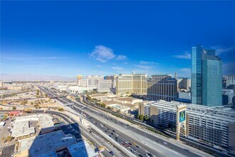 Building Photo - 4471 Dean Martin Dr