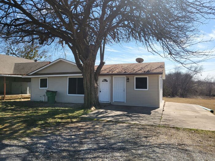 324 W Young St, Howe, TX 75459 House Rental in Howe, TX