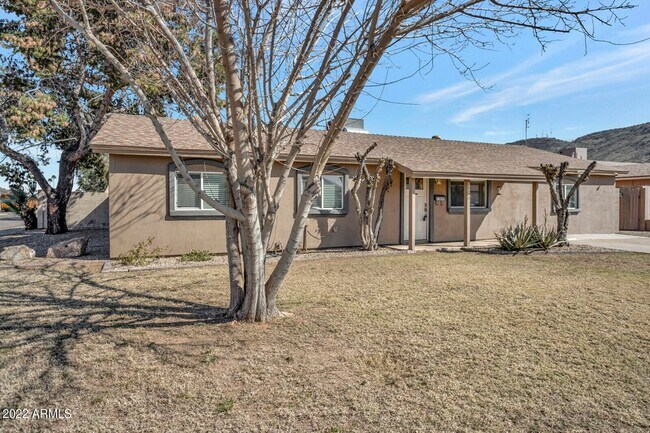 Building Photo - 13049 N 18th Dr