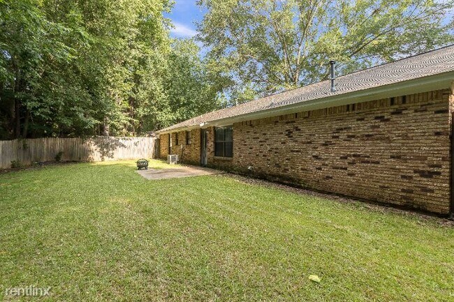 Building Photo - 3 br, 2 bath House - 201 Shadow Cv
