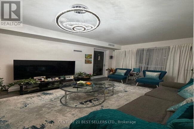 Photo du bâtiment - 1050 Main St E