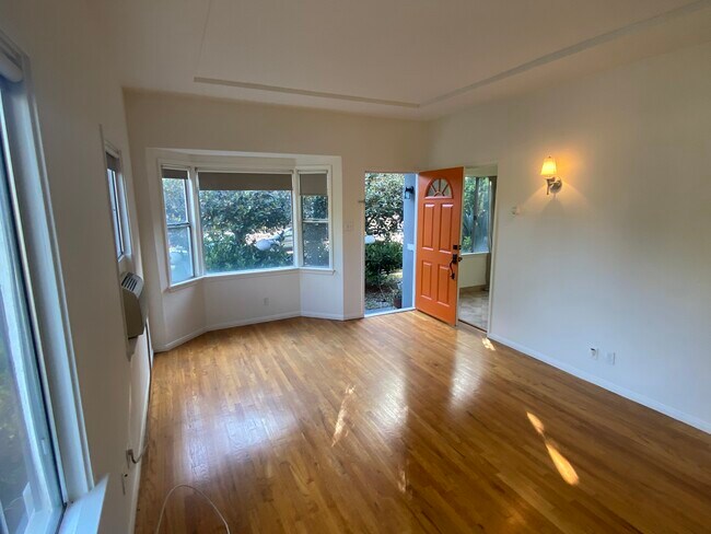 Building Photo - 4101 Garden Ave
